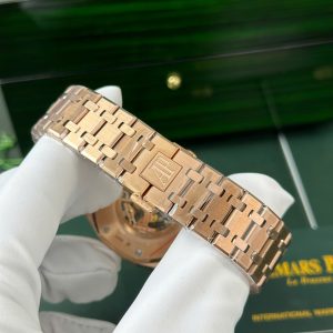 Audemars-Piguet-Royal-Oak-15407OR-Skeleton-Dial-11-300×300-1.jpg