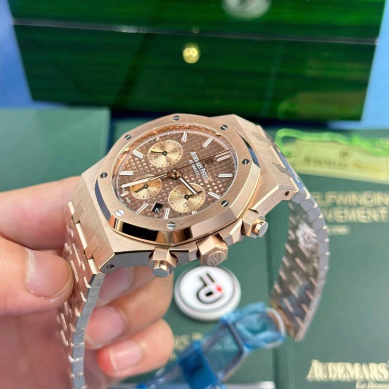 Audemars-Piguet-Royal-Oak-Chronograph-26331OR-Brown-Dial-3-800×800-1.jpg
