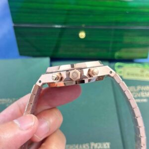 Audemars-Piguet-Royal-Oak-Chronograph-26331OR-Brown-Dial-5-300×300-1.jpg