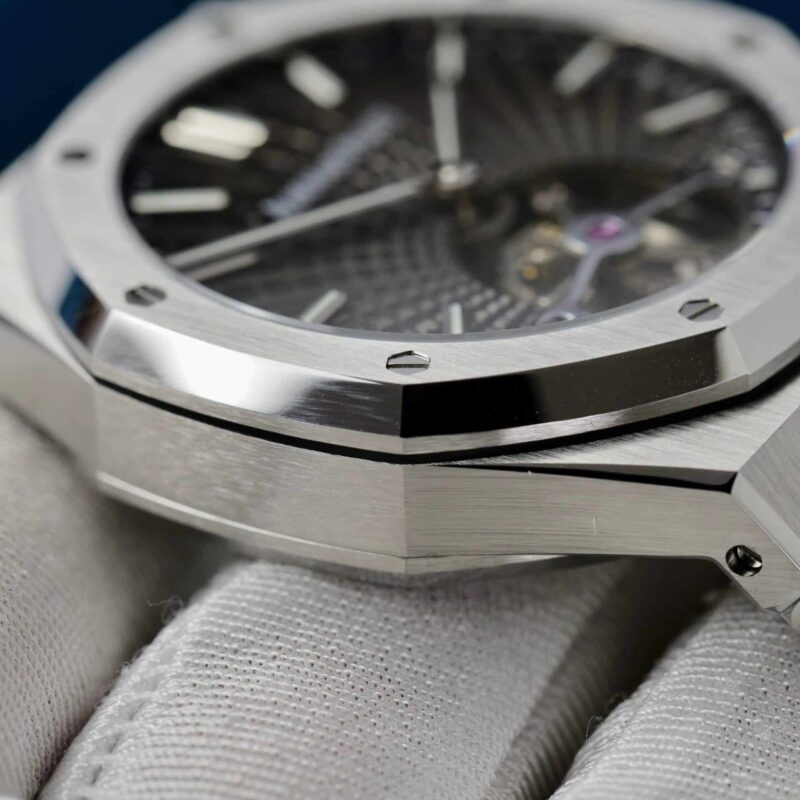 Audemars-Piguet-Royal-Oak-Flying-Tourbillon-26730ST-Grey-Dial-8-800×800-1.jpg