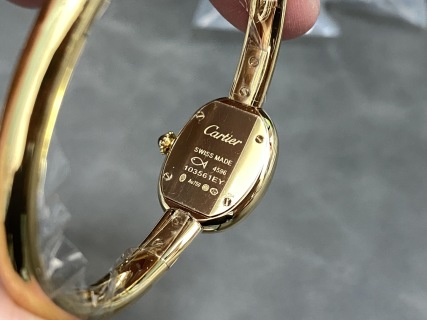 Cartier-Baignoire-de-Cartier-Yellow-Gold-Mini-Model-6.jpg