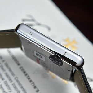 Cartier-Tank-Solo-Extra-Large-Model-Leather-Strap-8-300×300-1.jpg