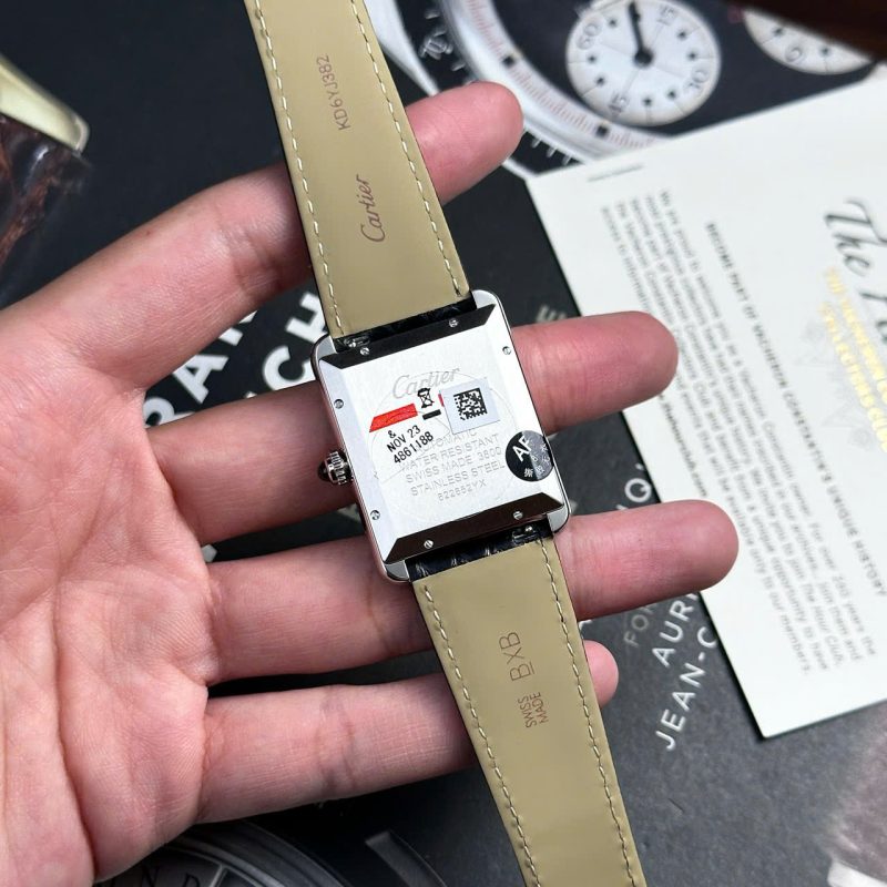 Cartier-Tank-Solo-Extra-Large-Model-Leather-Strap-9-800×800-1.jpg