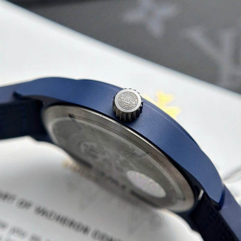 IWC-Pilot-Laureus-Sport-Blue-Ceramic-Blue-Dial-6-800×800-1.jpg
