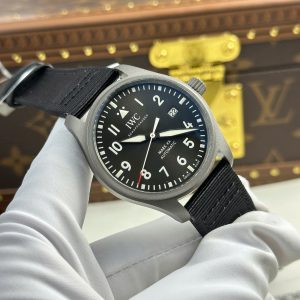 IWC-Pilots-Watch-Mark-XX-Patrouille-Suisse-IW328209-Titanium-Grey-Dial-4-300×300-1.jpg